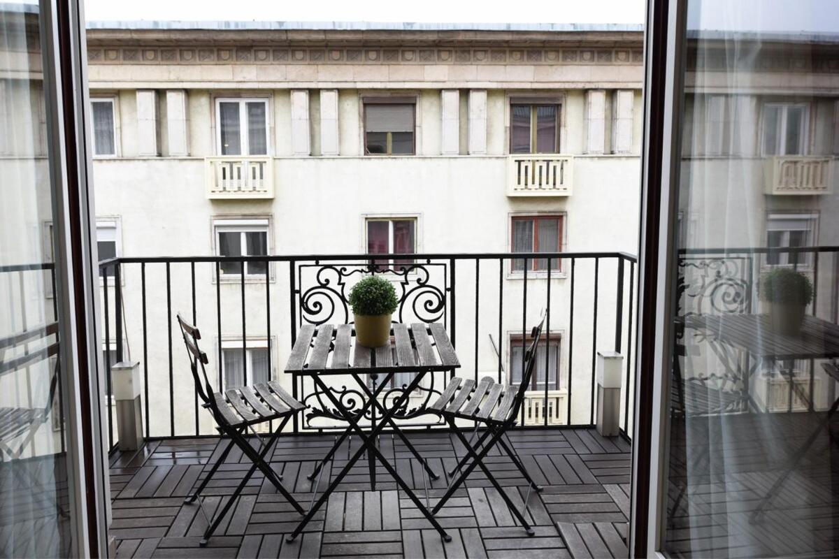 Spacious At Parliament With Free Bikes - Szemere A Parlamentnel Ingyen Bicokkal Appartement *